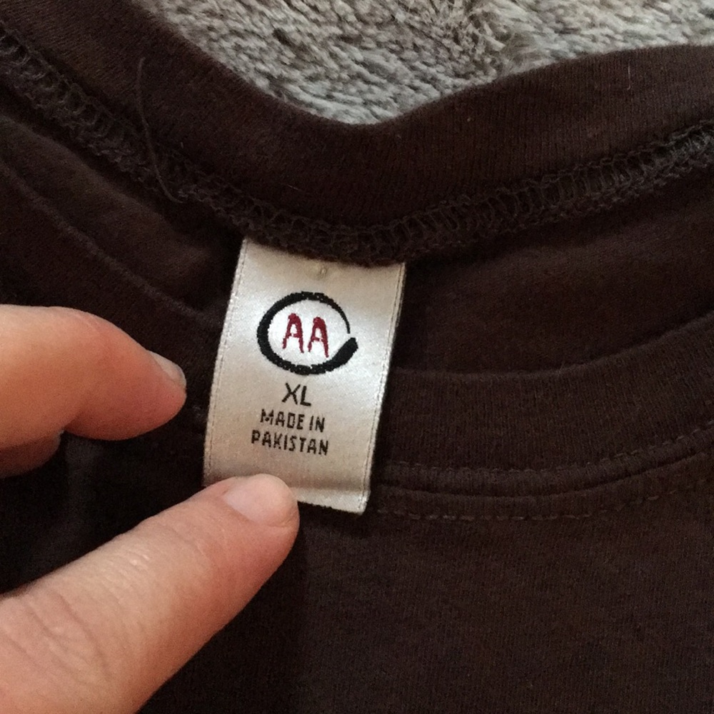 AA super star cap sleeve tee xl runs slim brown - Picture 3 of 8
